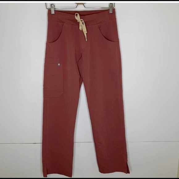 Figs Mauve Kade Cargo Scrub Pants Womens XSmall - Picture 2 of 3